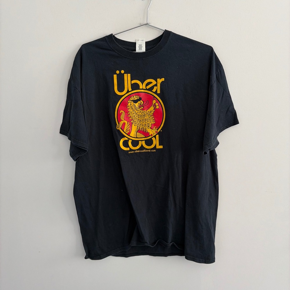 Gildan Heavy Cotton Uber Cool Band Graphic T-Shirt XL Black Lion Sunglasses